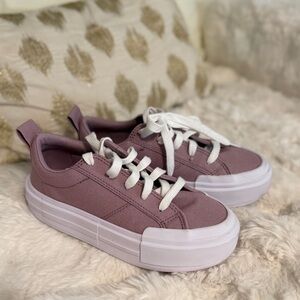 Converse Women's Dusty Purple Canvas Sneakers